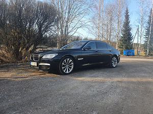 BMW F02 750IL 2012 330kw m-pakett (9 foto / 9)