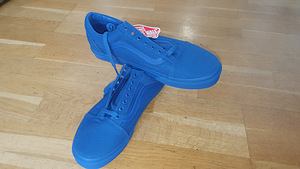 Синие кеды Vans (2 фото из 3)