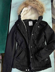 Only uuevààrne parka. Sobib:S väiksem M. (1 foto / 2)