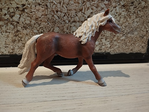 Лошади Schleich (3 фото из 6)