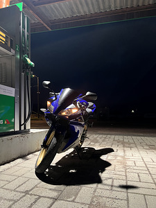Yamaha YZF-r125 (1 фото из 5)