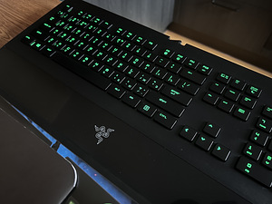 Razer Клавиатура, Мышь и Коврик (6 фото из 10)
