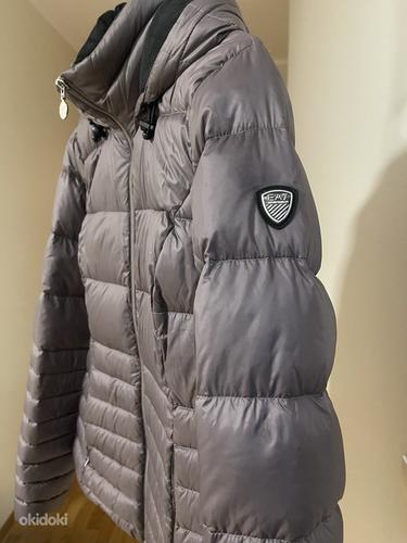 Armani EA7 куртка S размер (фото #3)