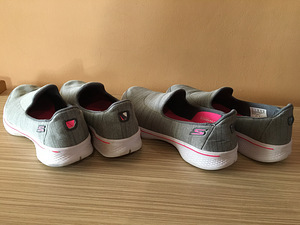 Skechers tossud, suurus 34 (2 foto / 3)
