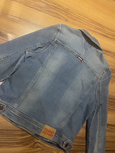 Laste Tommy Hilfiger teksajope, suurus 9-10a. (5 foto / 5)