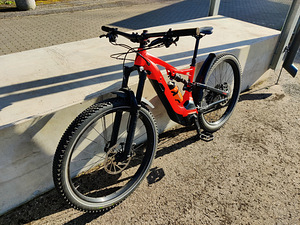 Электровелосипед Specialized Turbo Levo (3 фото из 6)