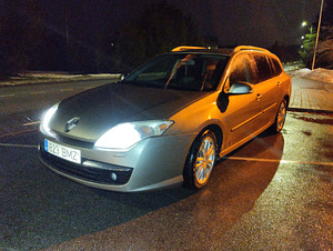 Renault Laguna (4 foto / 7)