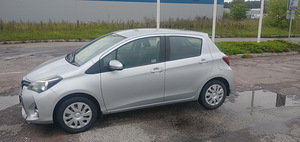 M: Toyota Yaris 2015 a (2 foto / 6)