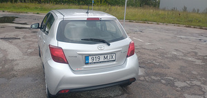 M: Toyota Yaris 2015 a (6 foto / 6)