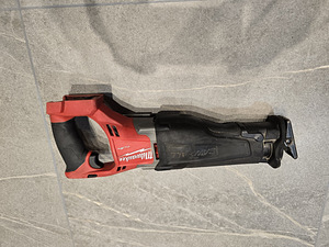 Milwaukee M18 CSX (1 фото из 2)