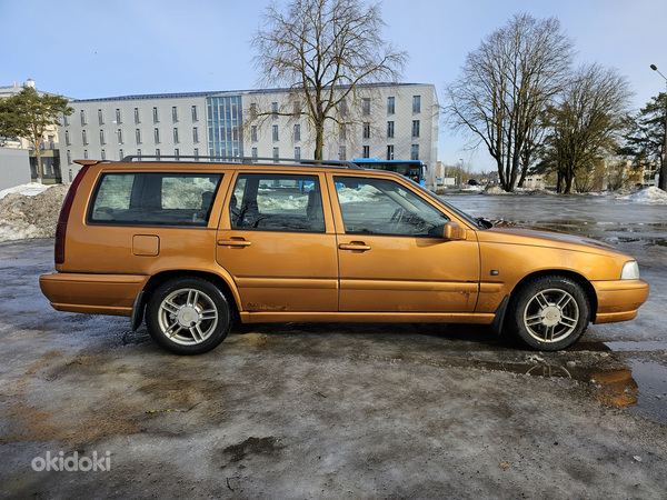Volvo V70 2.5Tdi 103kw (фото #2)