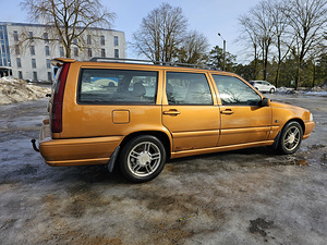 Volvo V70 2.5Tdi 103kw (3 foto / 7)