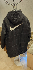 Nike kevadeks sobiv mantel, M suurus, oversized lõige. (2 foto / 2)