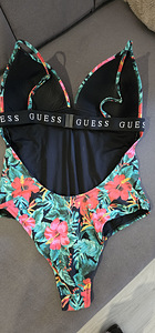 Guess ujumistrikoo s M( vastab 36-38) (2 foto / 2)