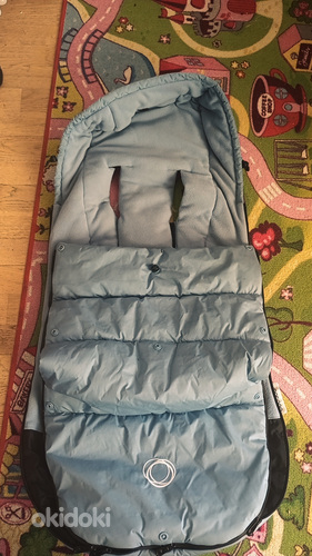2 magamiskotti lapsevankrile