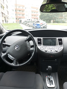 Nissan Primera 2.0 (10 foto / 15)