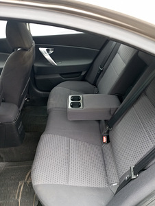 Nissan Primera 2.0 (8 foto / 15)