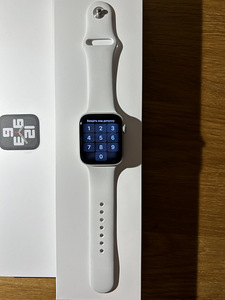 AppleWatch SE (2 foto / 4)