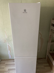 Electrolux No Frost külmkapp (3 foto / 7)