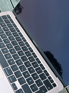 Macbook air m1 2020 256gb (5 foto / 7)