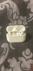 AirPods Pro 2 (2 фото из 10)
