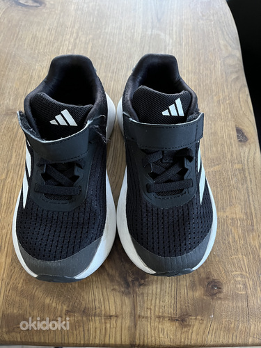 Кроссовки Adidas для мальчиков 28 размера (фото #2)