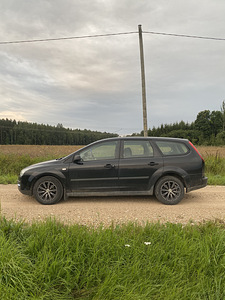 Ford Focus 1.6tdci 66kw 2006 (3 foto / 13)