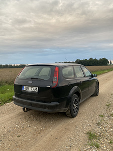 Ford Focus 1.6tdci 66kw 2006 (6 foto / 13)