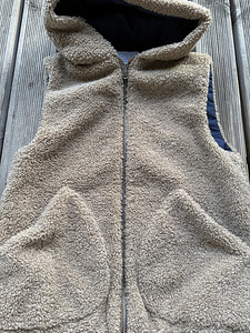 Vest (2 foto / 4)