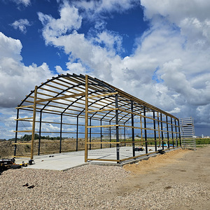 Angaar plekist 180m2 (2 foto / 8)