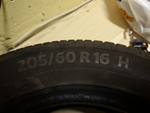 Continental UltraContacr205/60/16. 4tk (4 foto / 6)