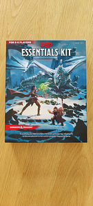 Настольная игра D&D Essentials kit + Starter set ENG (2 фото из 8)