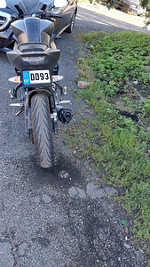 YAMAHA YZF-R125 2012 (5 foto / 9)