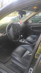 Saab 9-3, 2010 (7 фото из 10)