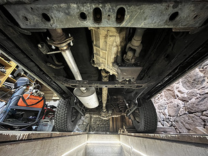 Toyota Land Cruiser (11 foto / 12)