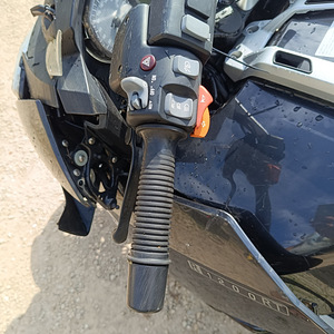 BMW R1200RT ABS 2006 (4 foto / 8)
