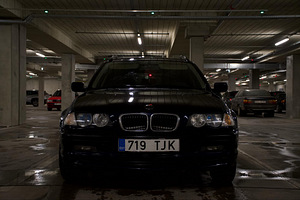 BMW 320 2.0 100 kw 2001 (2 foto / 12)