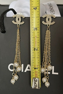 Оригинальные серьги Chanel (5 фото из 6)