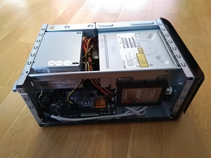 A8-7600/A68M/4GB/SSD 120GB/Radeon 7 internal/ITX (6 foto / 8)