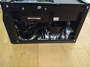 Ryzen 5 3500/B450I/16GB RAM/SSD 512GB/GTX 1650 OC 4GB/ITX (9 foto / 10)