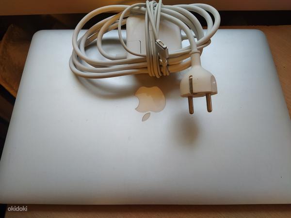 MacBook Air — середина 2013 г. a1466 + зарядное устройство (фото #1)