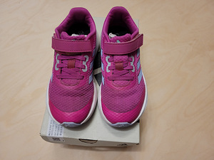 Adidas roosad tossud s 31 (5 foto / 8)