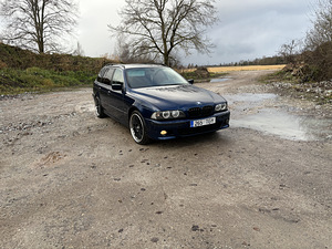 BMW 530d (1 фото из 7)