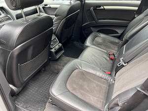 Ауди Q7 (4 фото из 5)