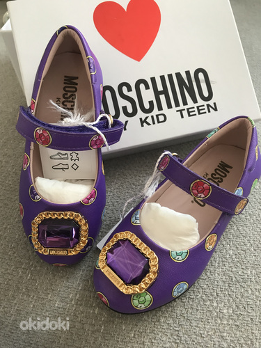 Новые туфли Moschino размер 23