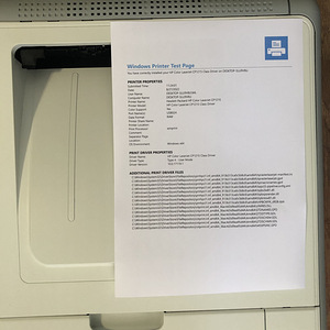 Värviprinter HP Color LaserJet CP1215 (2 foto / 4)