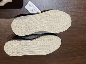 Massimo Dutti laste jalanõud, s.33 (4 foto / 4)