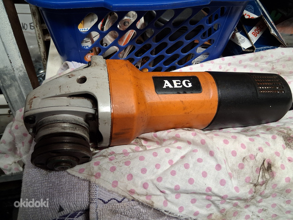 Болгарка AEG