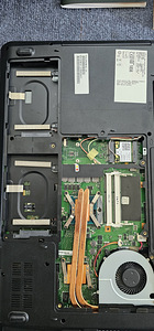 Fujitsu Lifebook NH532 i7 (5 foto / 5)