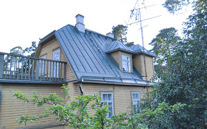 Valtsplekk-katus, vihmaveesüsteem, varikatus, plekksepatööd. (2 foto / 10)